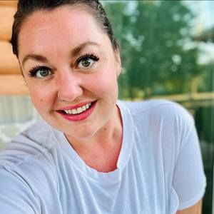 Meet your Posher, Lacey